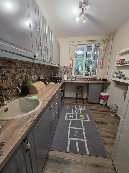 Titan, 10 minute metrou Costin Georgian, Barajul Bistritei, renovat complet