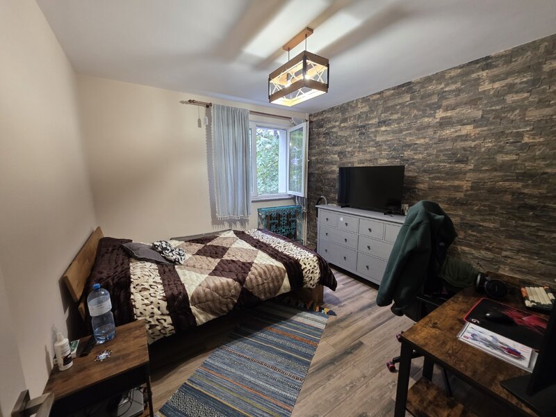 Titan, 10 minute metrou Costin Georgian, Barajul Bistritei, renovat complet